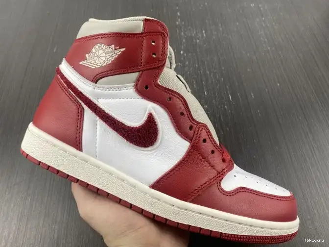 Cheap TBkick Jordan 1 (W) DJ4891-061 High OG Newstalgia Chenille 0526